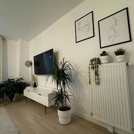 Elegant Apartment Near La Defense And Arena Nanterre Exterior photo
