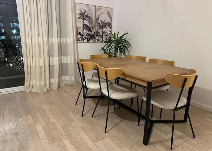 Elegant Apartment Near La Defense And Arena